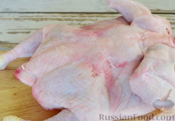 Курица в пикантном маринаде с хреном, запеченная в рукаве